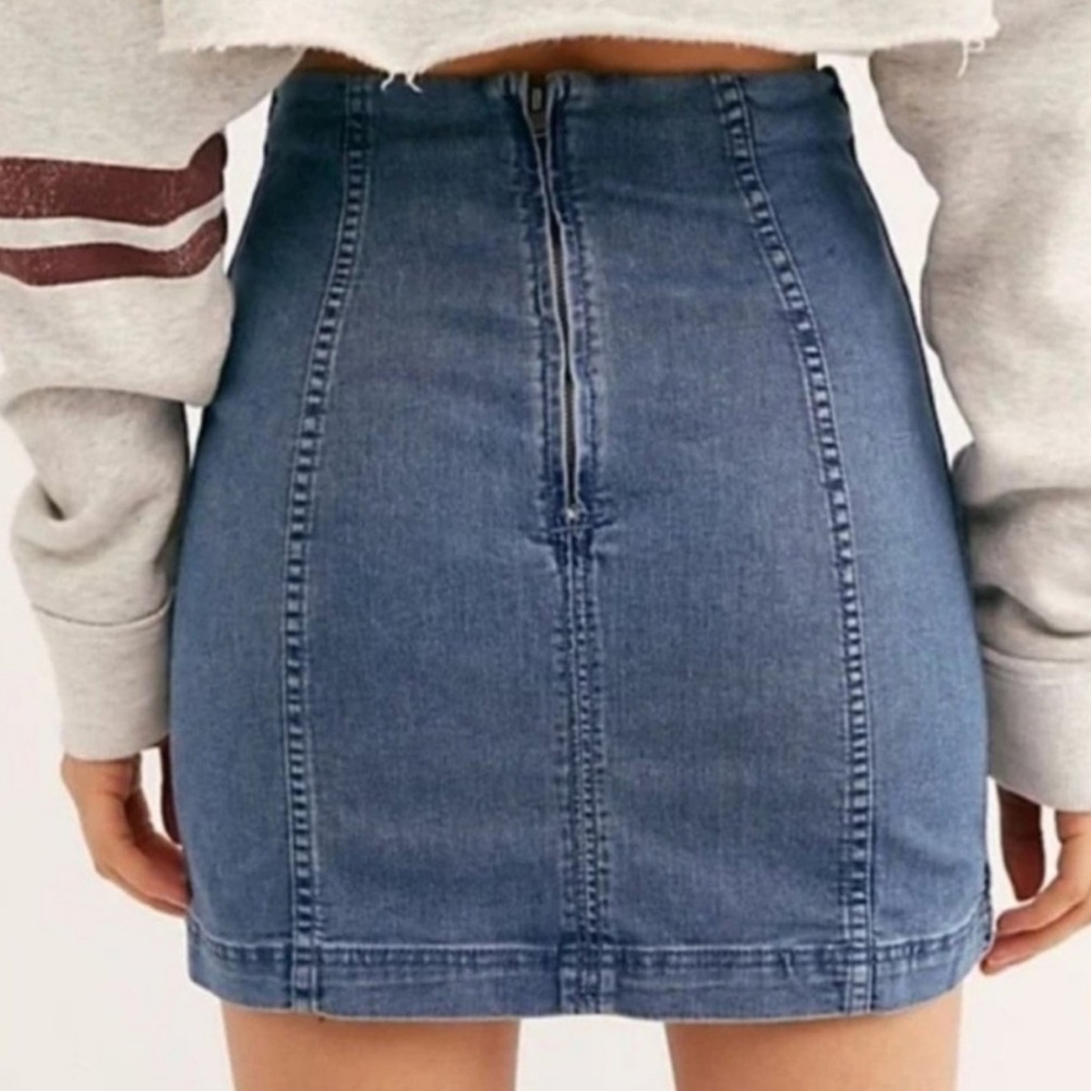 ⭐️2/$20 Free People Womens Modern Femme Denim Jean Stretch Bodycon Mini Skirt - Picture 4 of 15